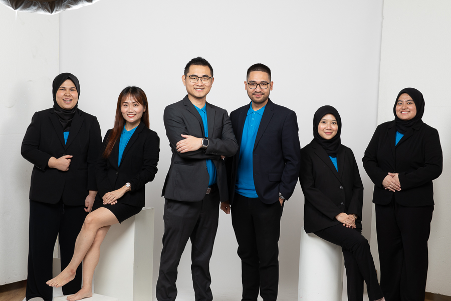 Crystal Carnation team members